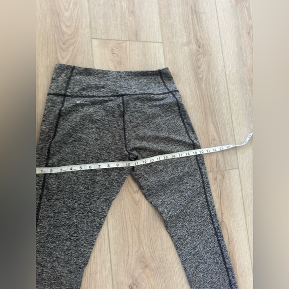 Columbia Black and White Knit Leggings - Picture 5 of 8